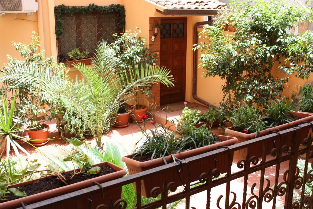 Hotel Al Cortiletto Reggio Calabria Zimmer foto