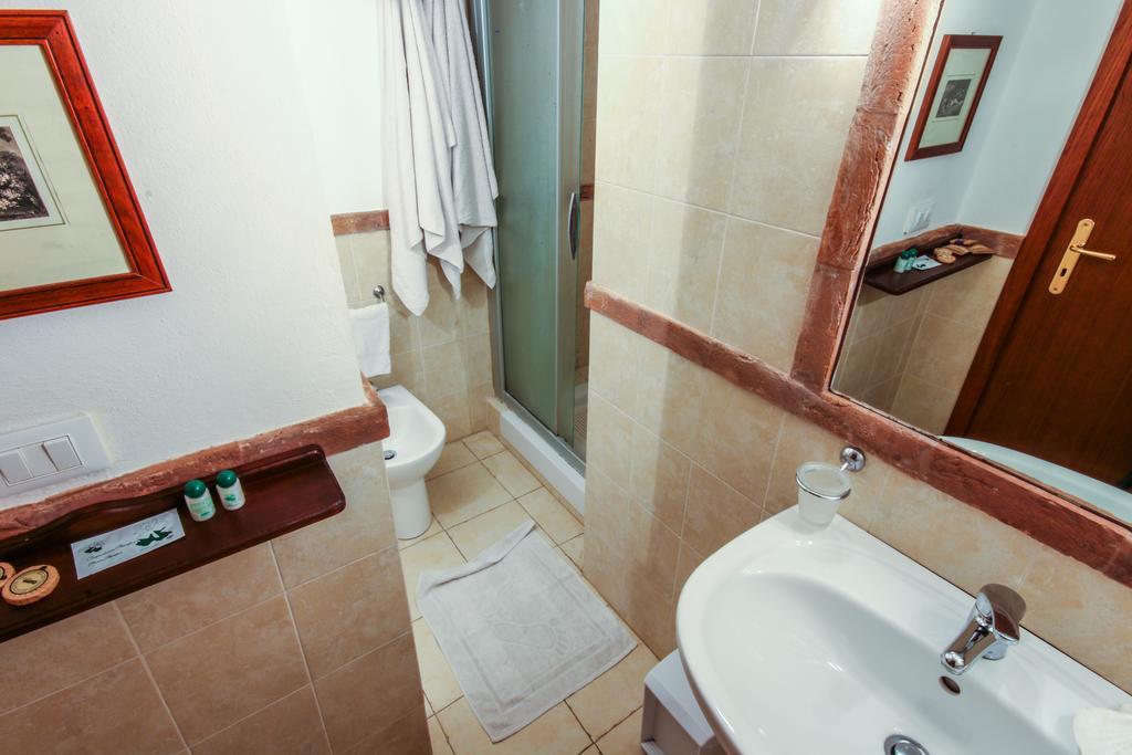 Hotel Al Cortiletto Reggio Calabria Zimmer foto