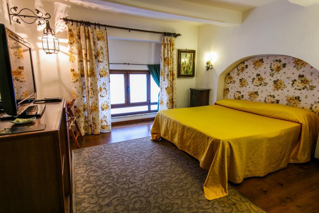 Hotel Al Cortiletto Reggio Calabria Zimmer foto